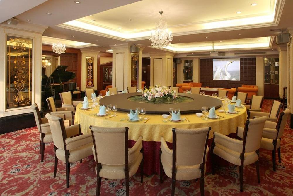 Mandarin Hotel Guangzhou Exterior foto